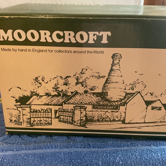 Moorcroft England Vases New in Box - Picture 8 of 9